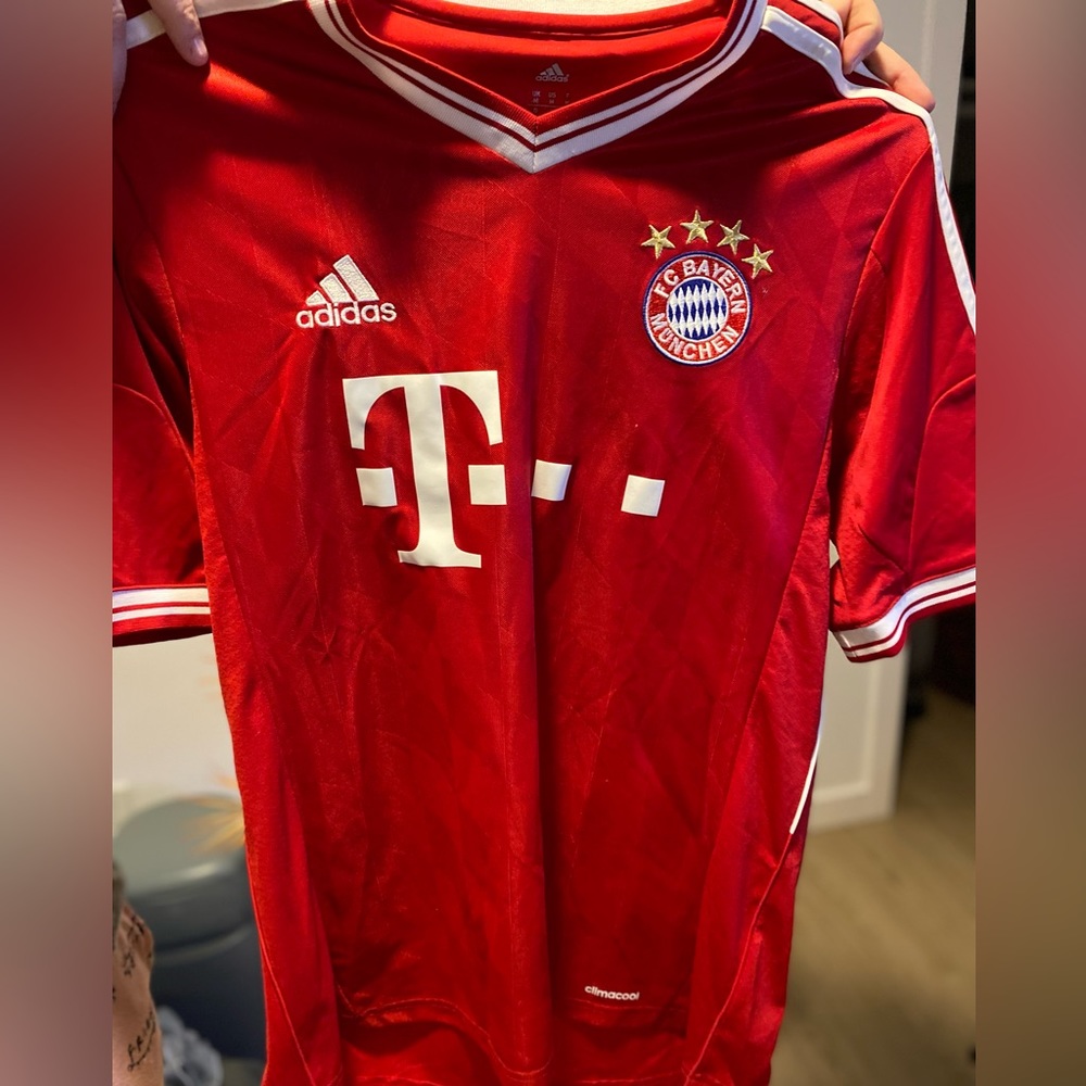 Unisex Bayern Munich Jersey Medium